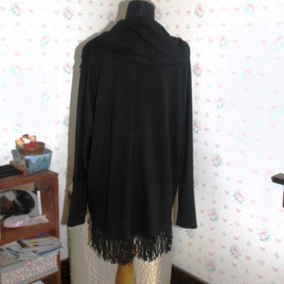 Avon / Studio 1886 Charcoal Gray Fringed Tunic Sweater, Small, NWOT - Picture 5 of 10